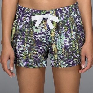 Lululemon Spring Break Away Mid Rise Short 3” in Floral Sport White Multi Sz 4